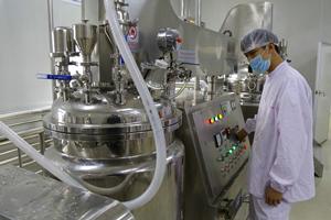 Working of emulsifying machine