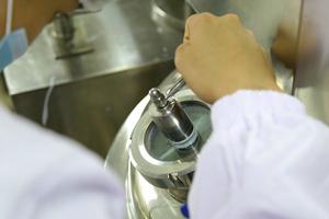 Working of emulsifying machine